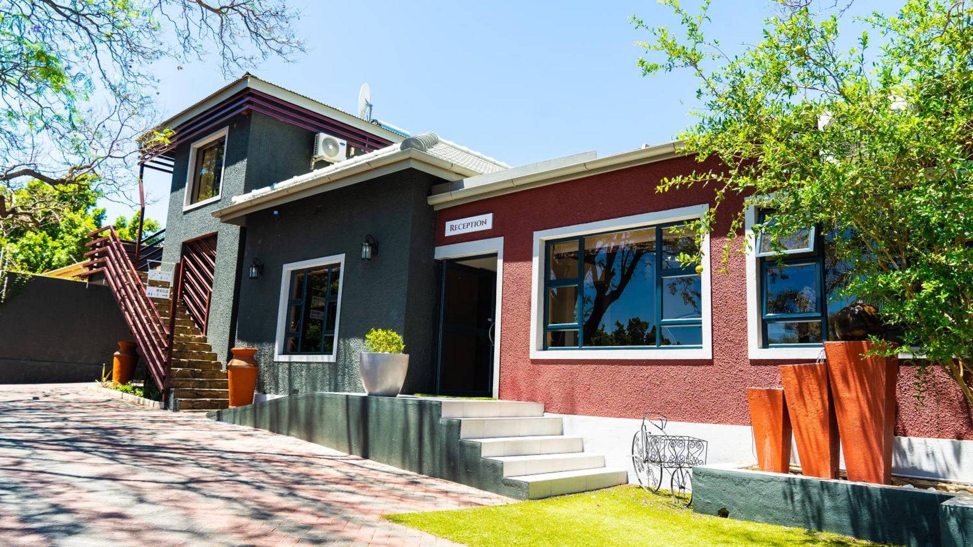 Windhoek Gardens Boutique Hotel Екстериор снимка