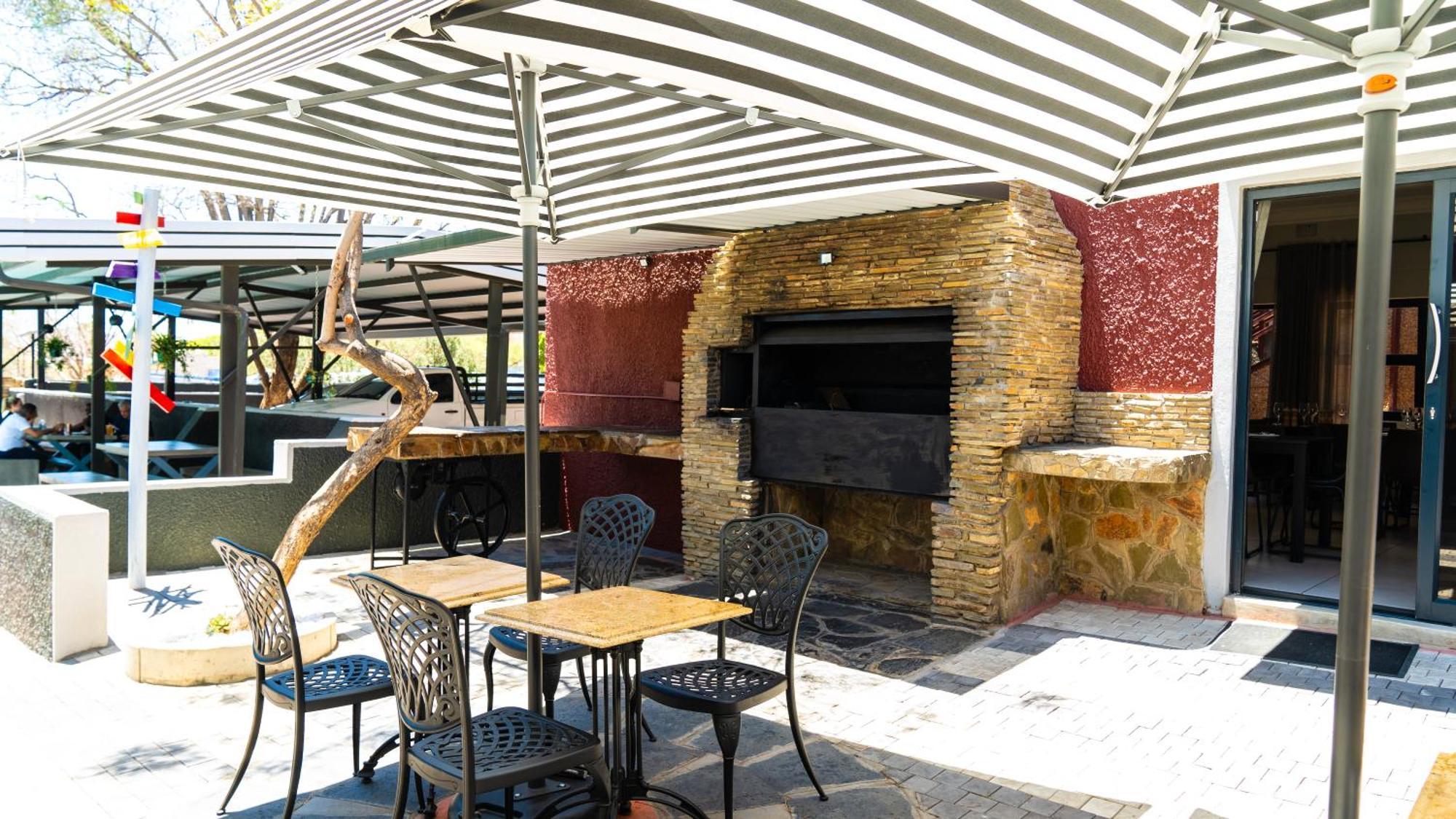 Windhoek Gardens Boutique Hotel Екстериор снимка