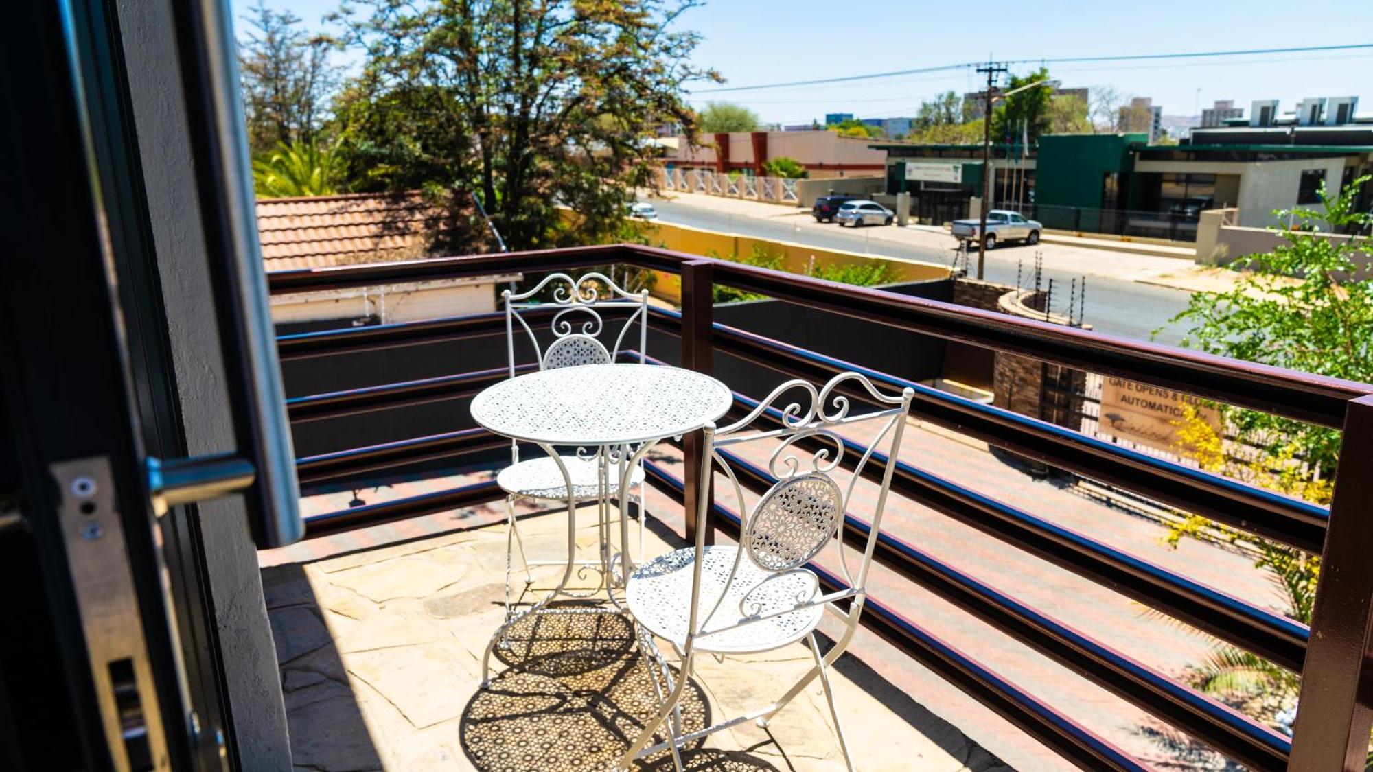 Windhoek Gardens Boutique Hotel Екстериор снимка