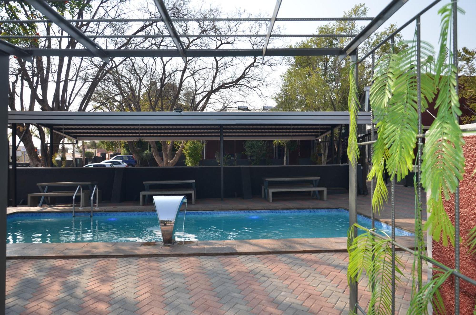 Windhoek Gardens Boutique Hotel Екстериор снимка