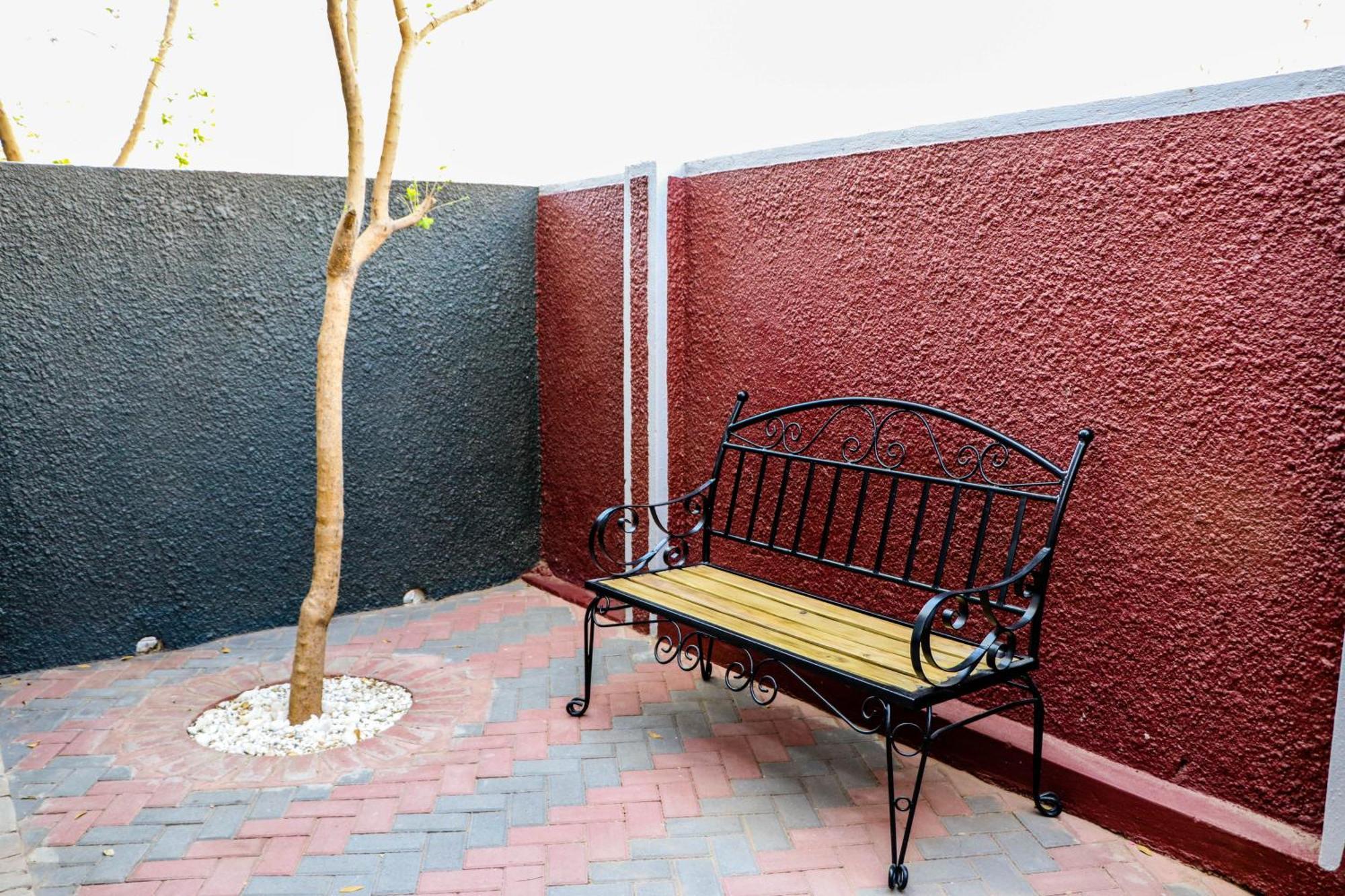 Windhoek Gardens Boutique Hotel Екстериор снимка